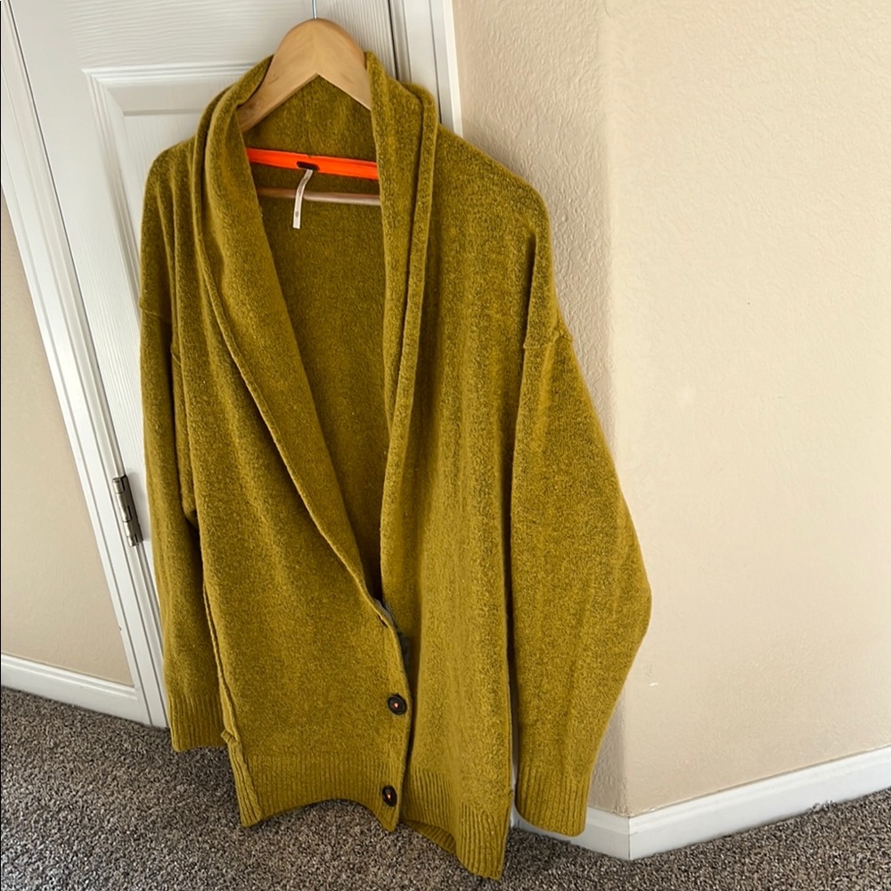 Free People Eucalyptus Cardigan in Moss, EUC